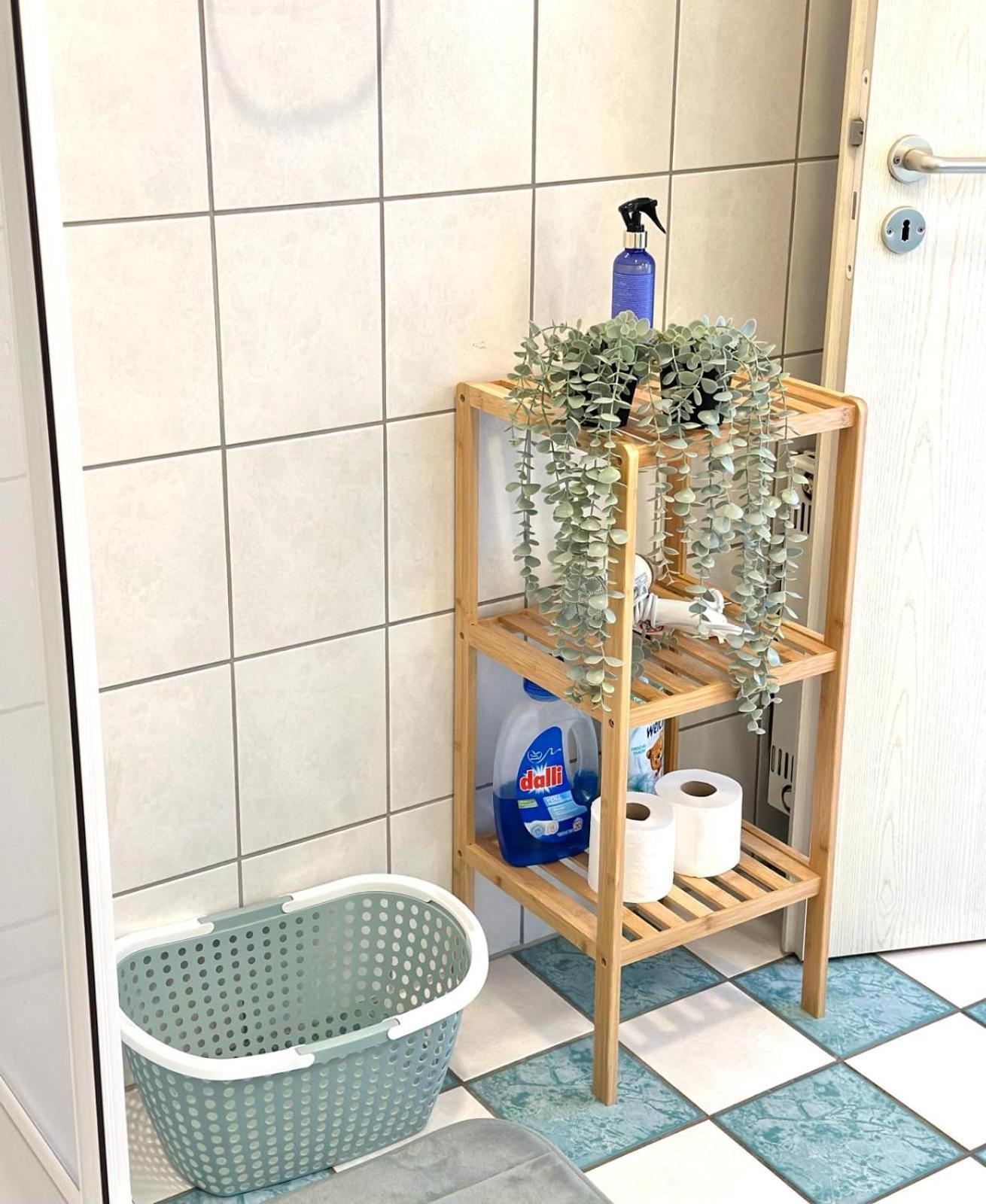 Raha Apartments - Charmantes Studio-Apartment - Hbf - Gratis Parkplatz エアフルト エクステリア 写真