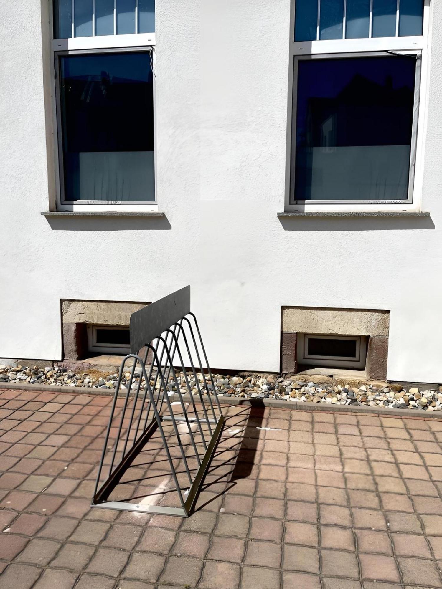 Raha Apartments - Charmantes Studio-Apartment - Hbf - Gratis Parkplatz エアフルト エクステリア 写真