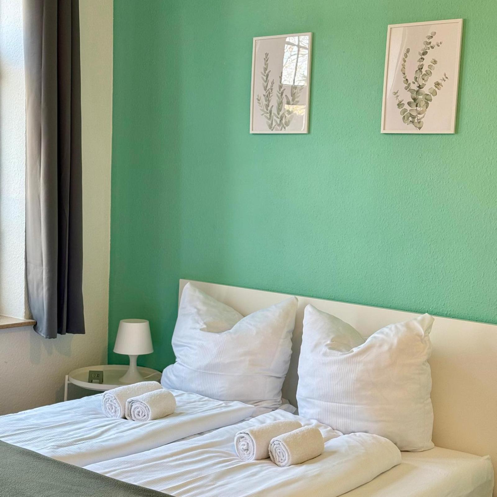 Raha Apartments - Charmantes Studio-Apartment - Hbf - Gratis Parkplatz エアフルト エクステリア 写真